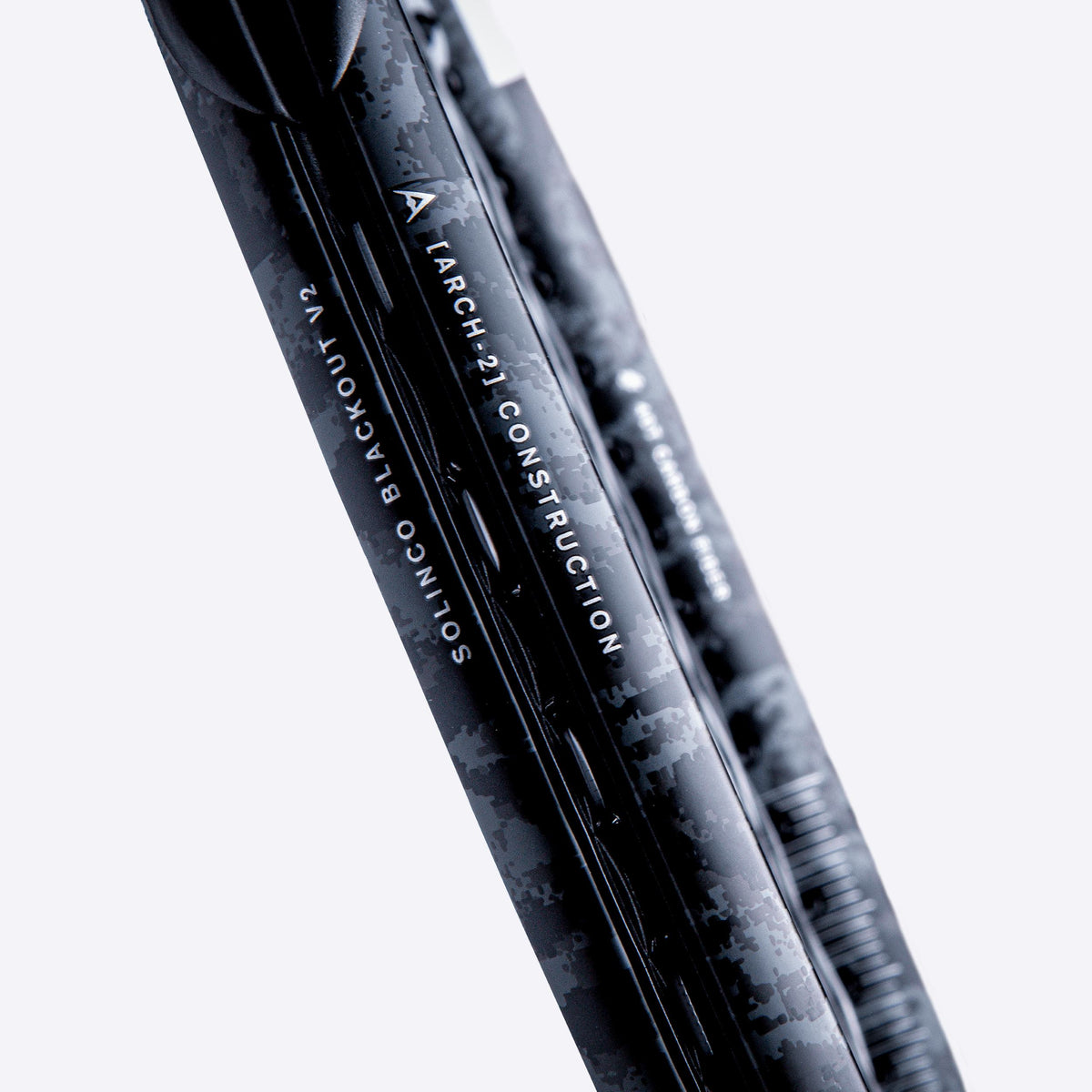 Solinco Blackout V2 300 tennis racquet