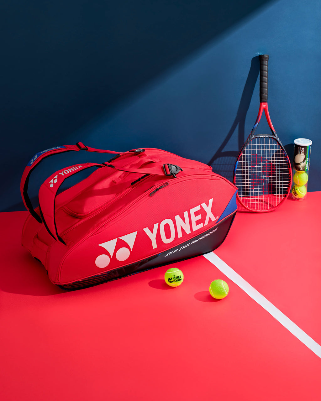 Yonex Pro 9 Racket Bag - Scarlet interior