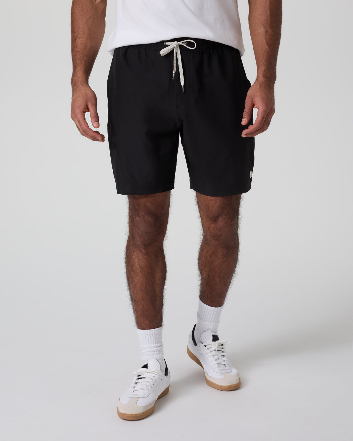 Vuori Banks Session Short Unlined 7" - Black, front