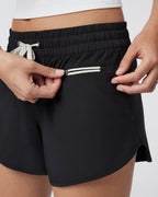 Vuori Clementine 2.0 Short 4" in Black - fabric detail
